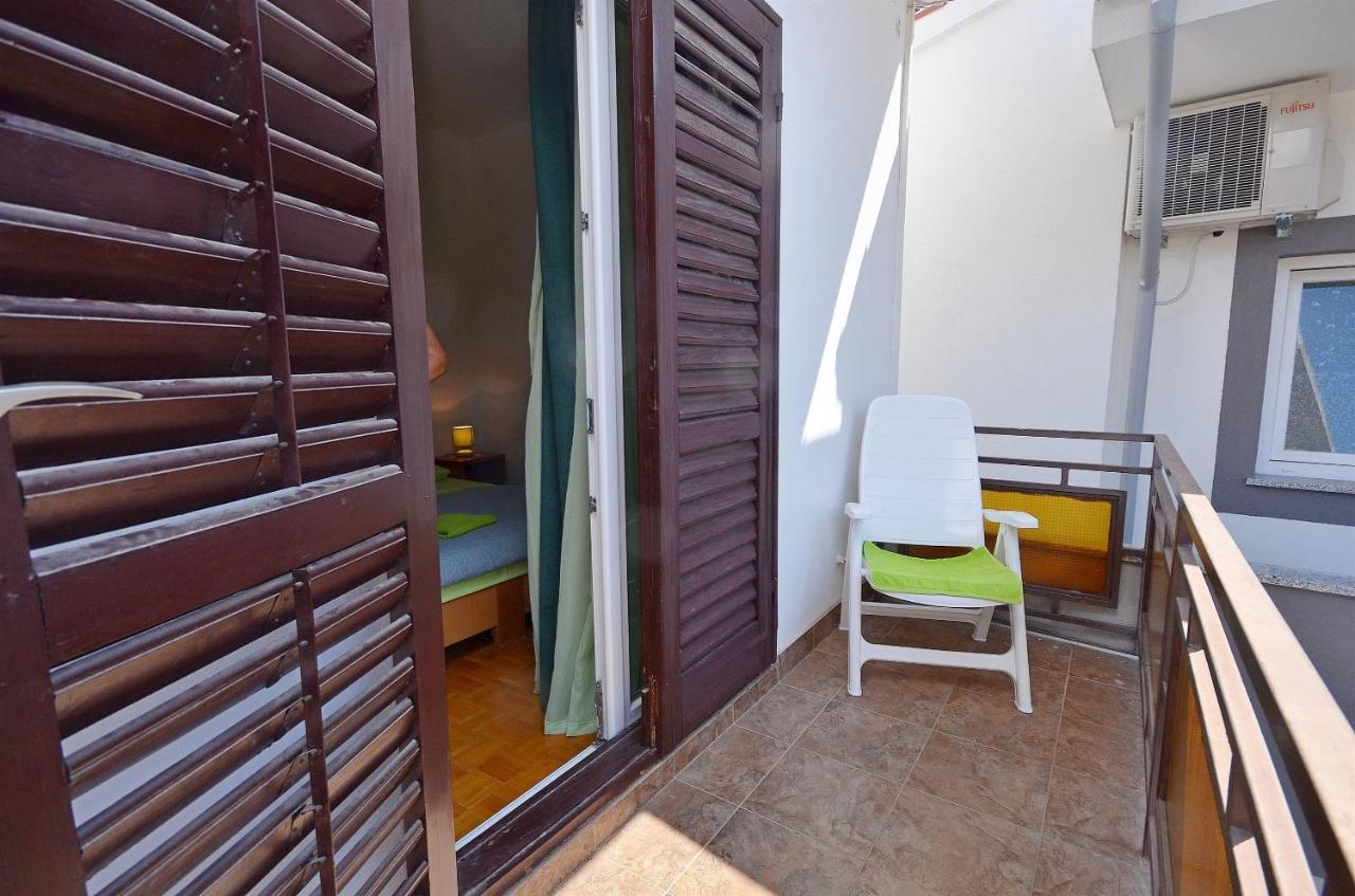 Apartment And Room Ivica Vodice Eksteriør bilde