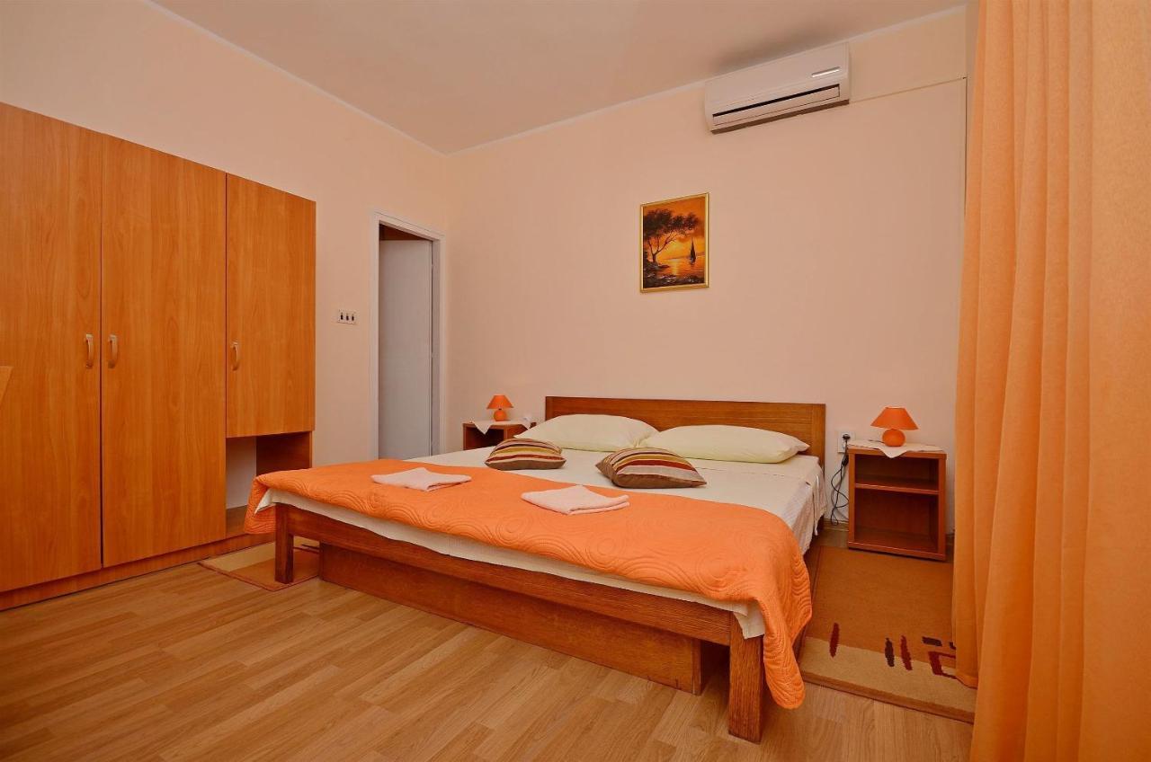 Apartment And Room Ivica Vodice Eksteriør bilde