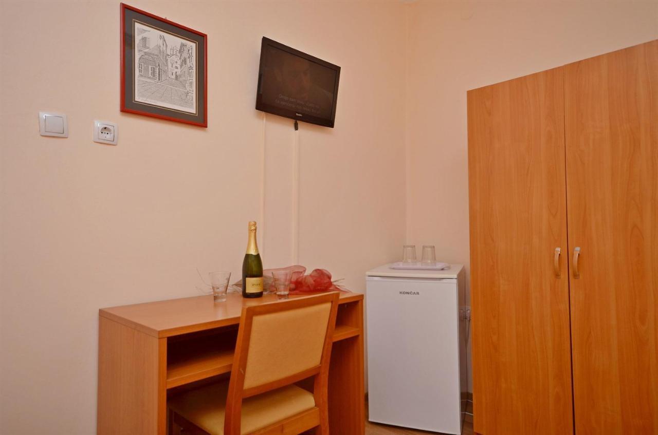 Apartment And Room Ivica Vodice Eksteriør bilde