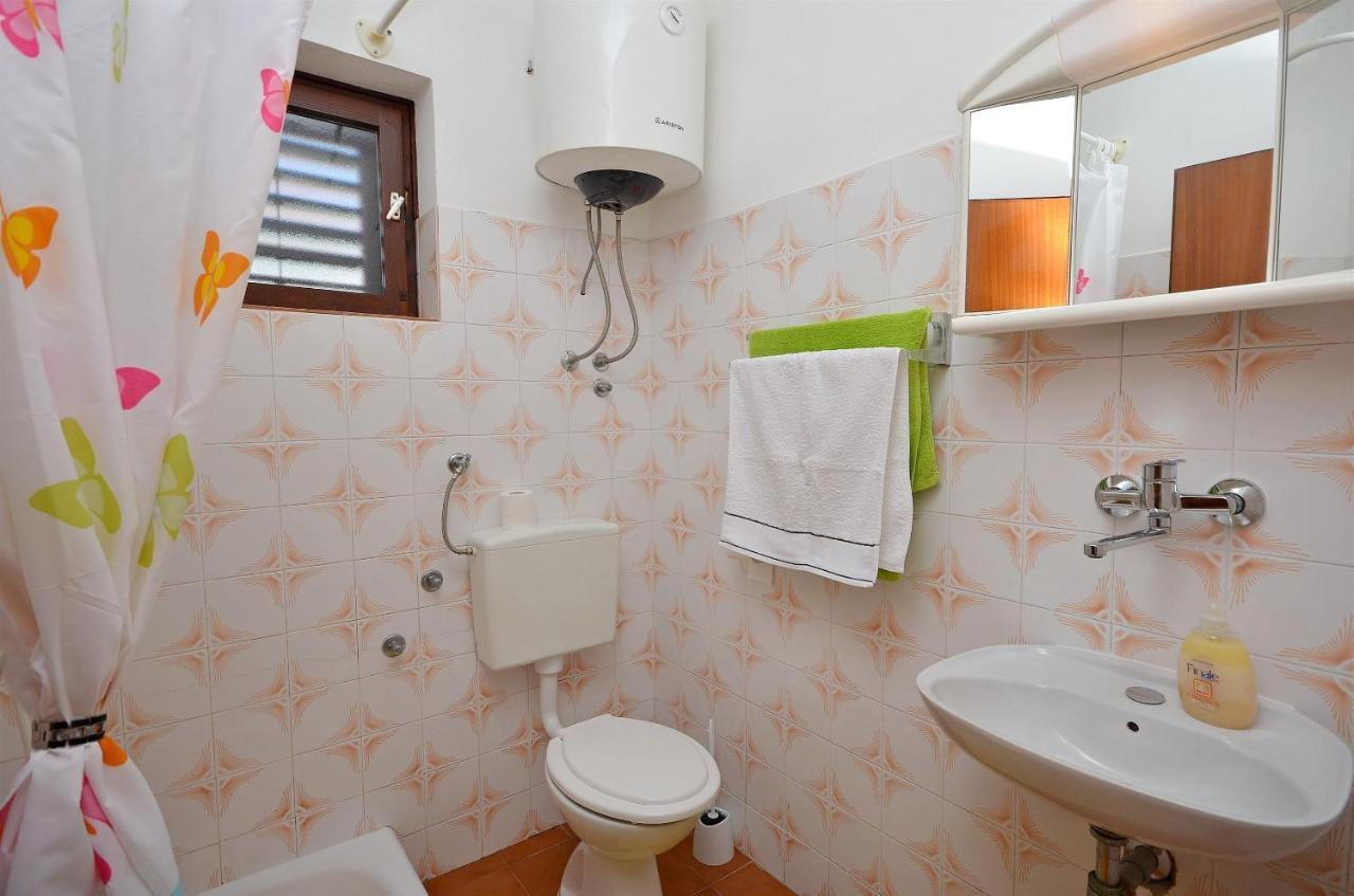 Apartment And Room Ivica Vodice Eksteriør bilde