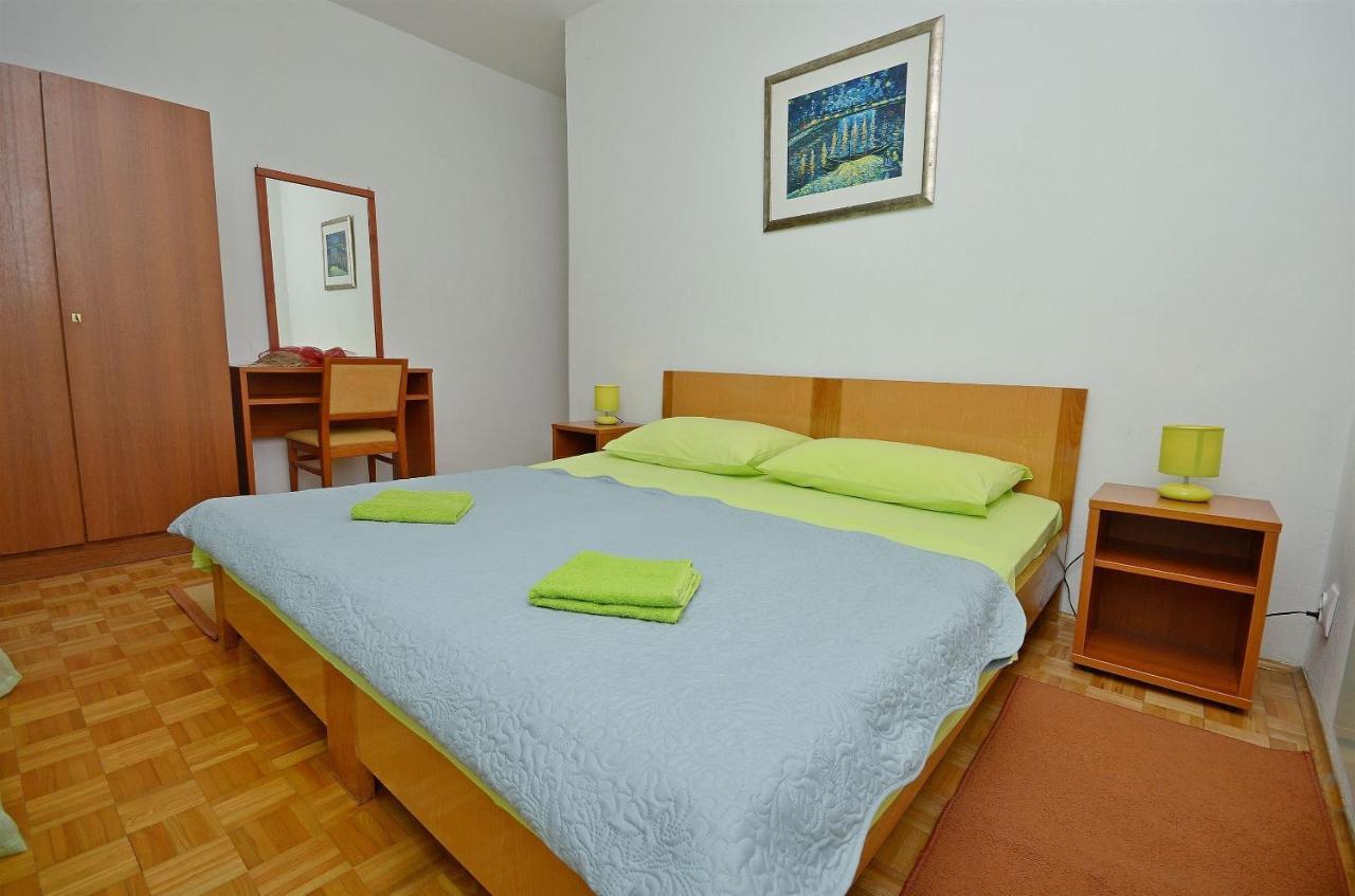 Apartment And Room Ivica Vodice Eksteriør bilde