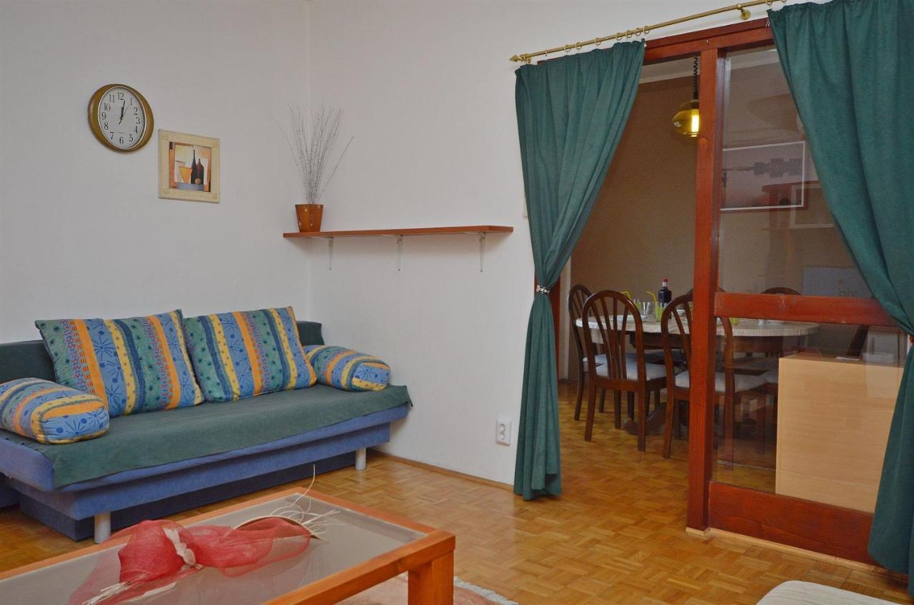 Apartment And Room Ivica Vodice Eksteriør bilde