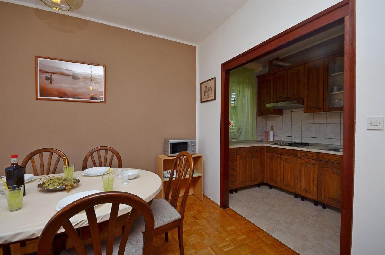 Apartment And Room Ivica Vodice Eksteriør bilde