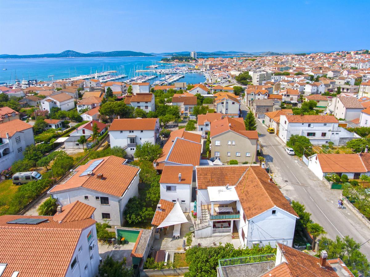 Apartment And Room Ivica Vodice Eksteriør bilde